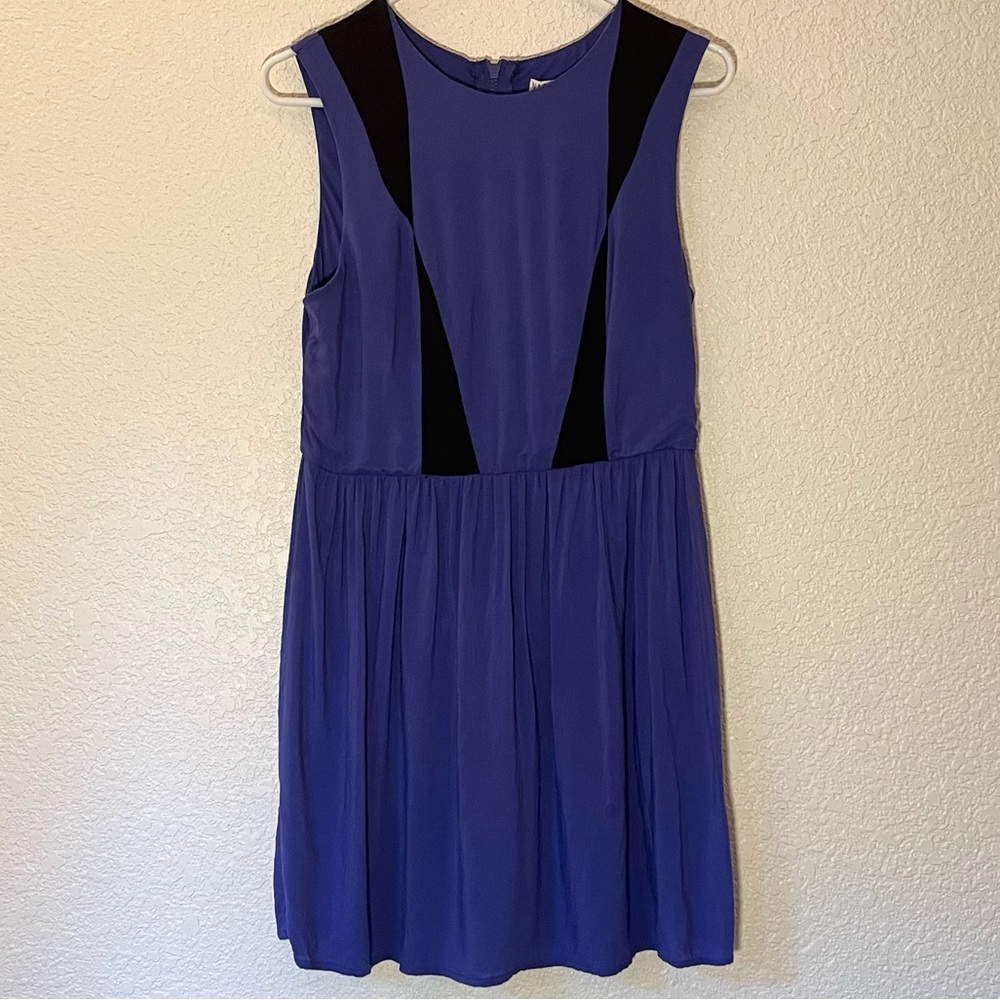 80s style dress.